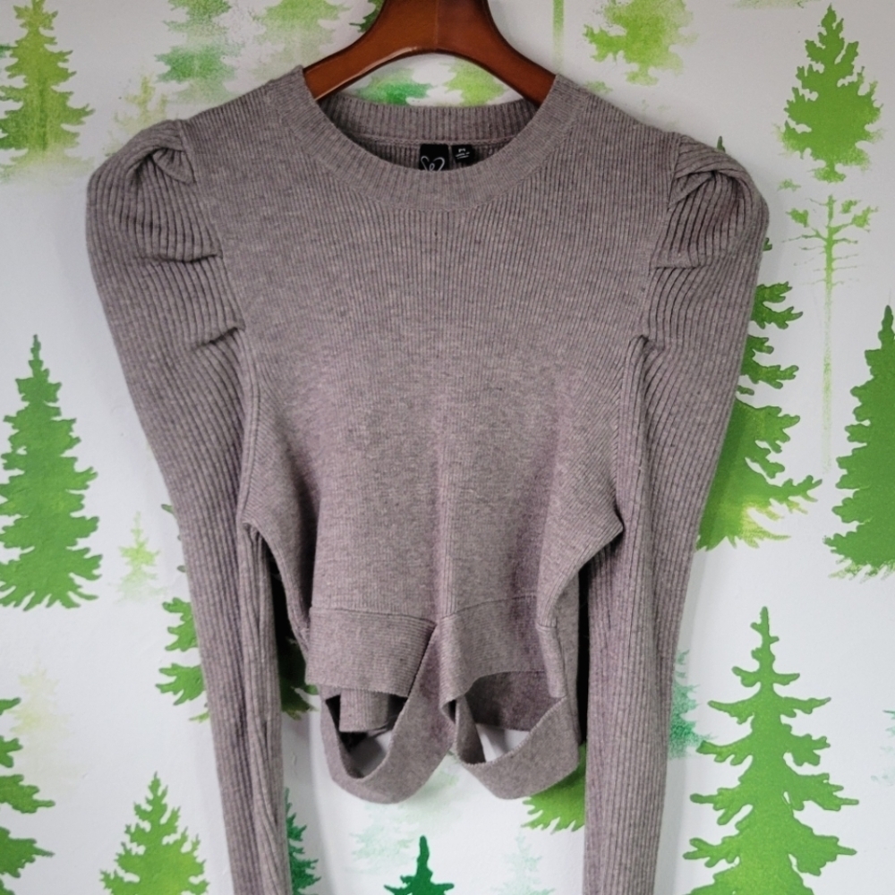 Medium Windsor Puff Sleeve Crop Top